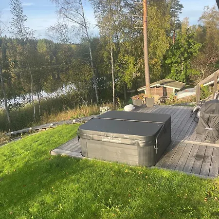 Hirvinen 15min Tampereen Keskustasta