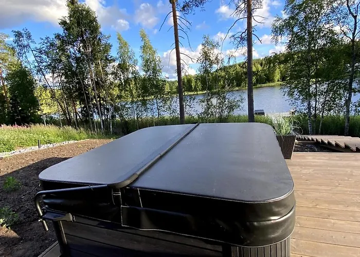 Willa Hirvinen 15min Tampereen Keskustasta Korospohja