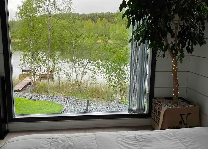 Willa Hirvinen 15min Tampereen Keskustasta *